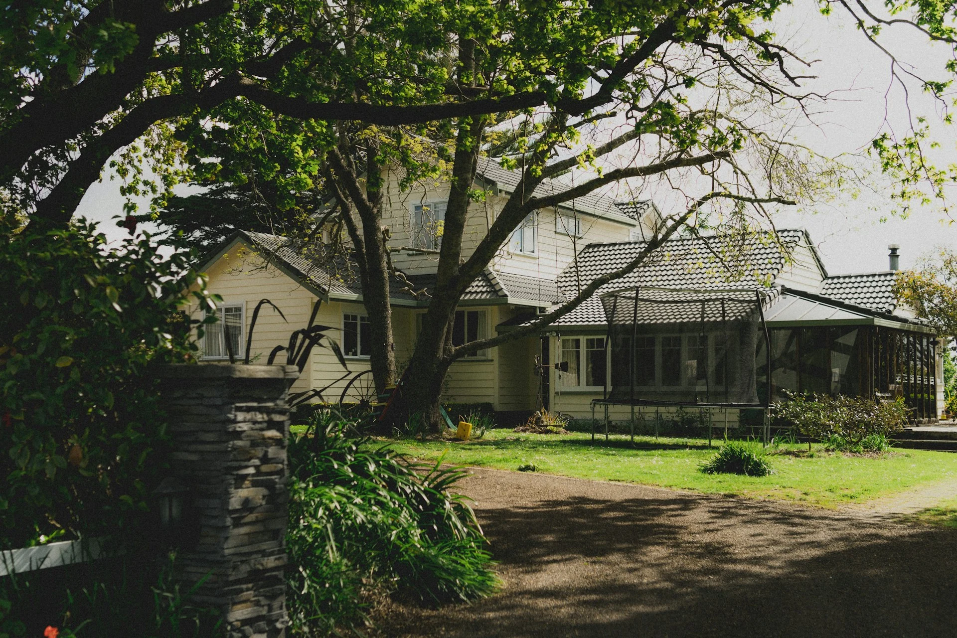 An Auckland villa surrounded by established trees